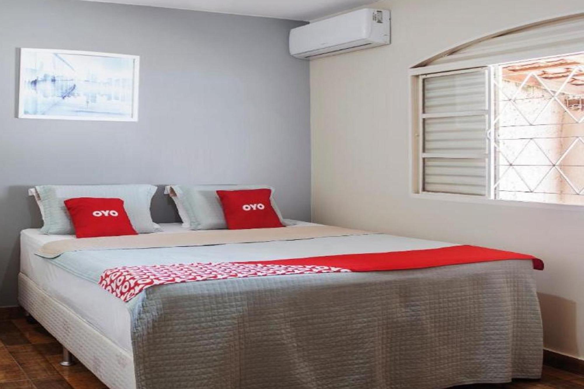 Oyo M&J Hotel Santo Antonio do Descoberto Exterior photo